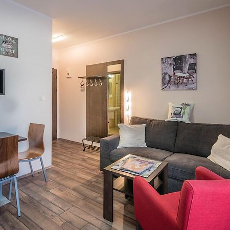 Apartman Mirka - Hotel Luka Besenova Ngoại thất bức ảnh