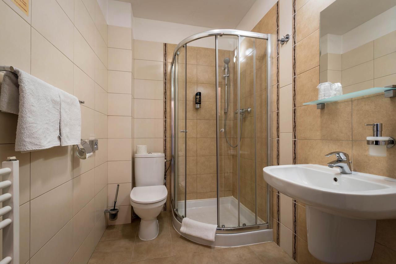 Apartman Mirka - Hotel Luka Besenova Ngoại thất bức ảnh